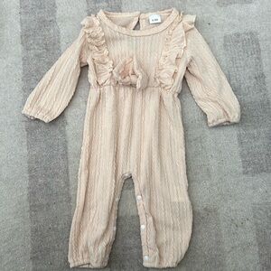 6-9 M onesie